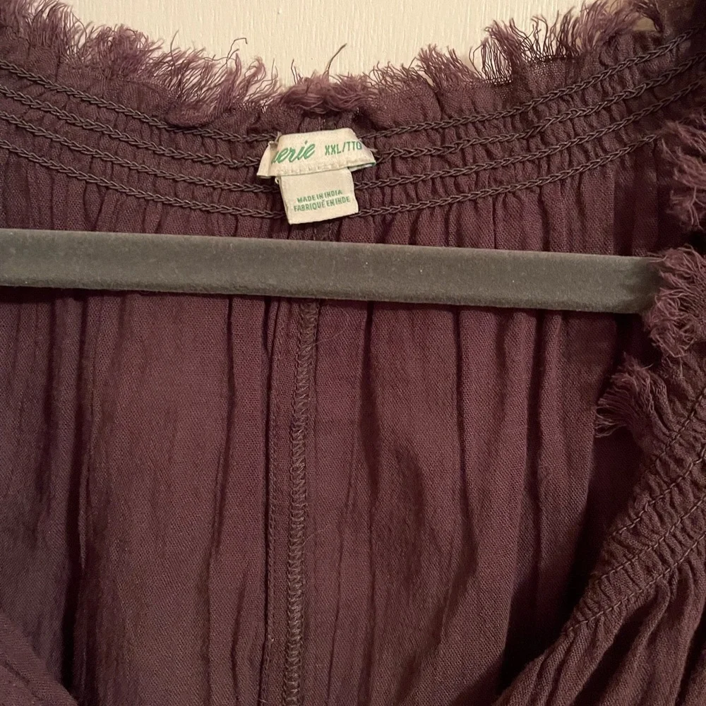 Women's Frayed Sleeveless Top - Purple - Picture 3 of 3